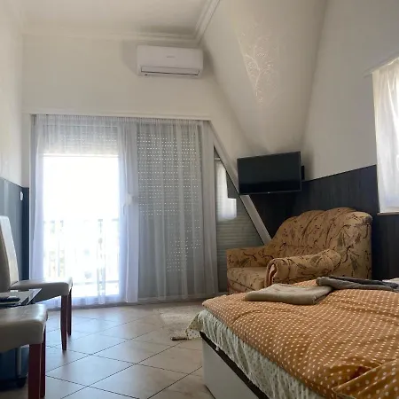 Barbara Vendeghaz * Balatonfüred