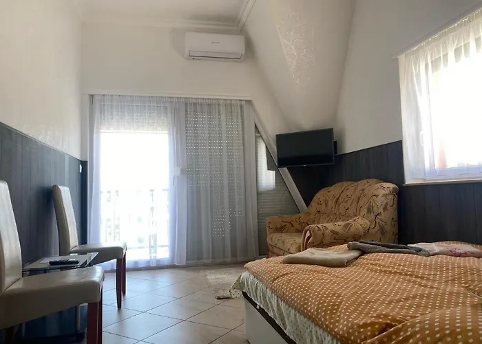 Barbara Vendeghaz * Balatonfüred