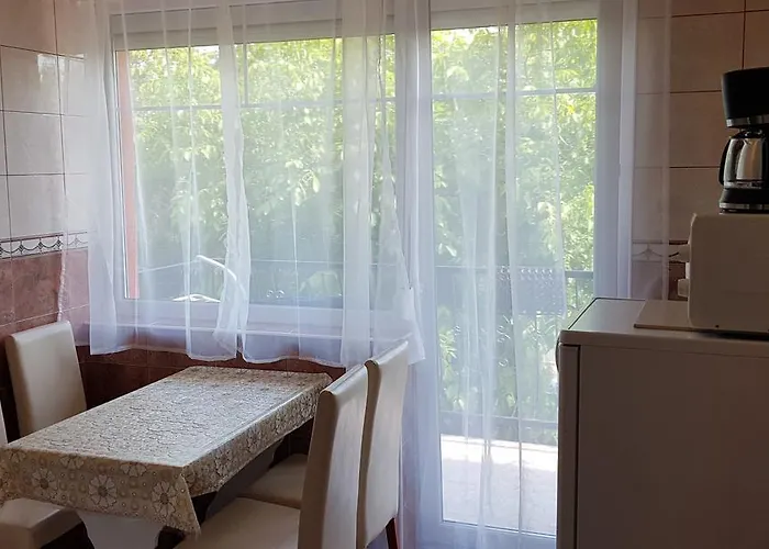 Barbara Vendeghaz * Balatonfüred